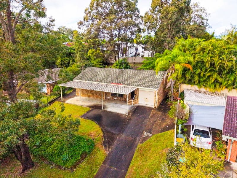 3 Yelta Place, Ashmore — photo 1 of 5