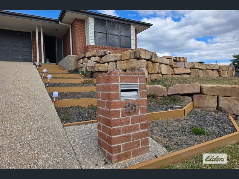 151 Cypress Pines Drive, Miles — photo 1 of 5