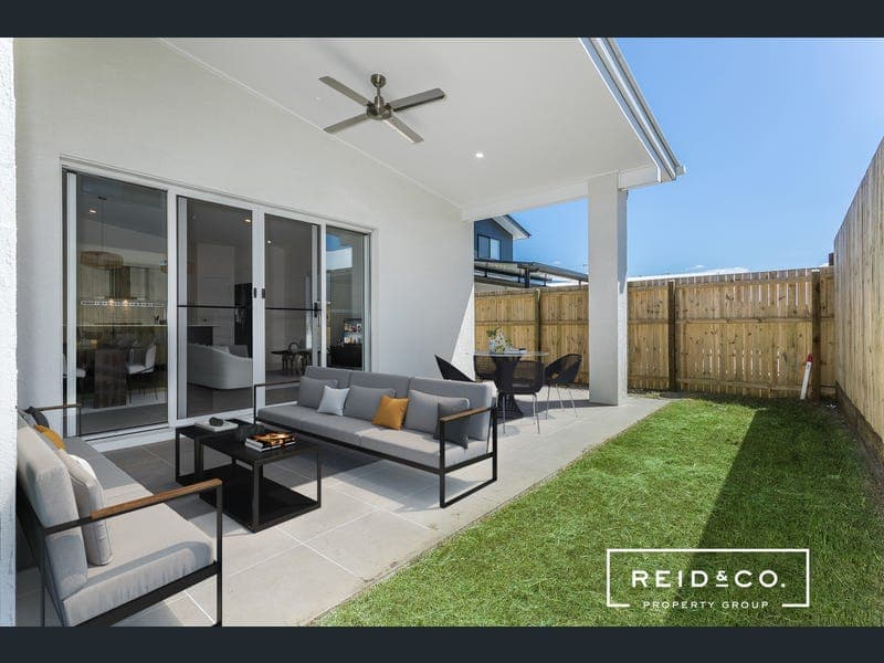 114 Spinnaker Boulevard, Newport — photo 1 of 5