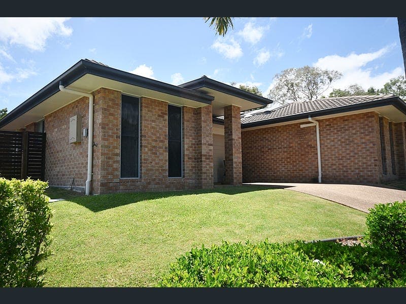 168/230 Pulgul Street, Urangan — photo 1 of 5