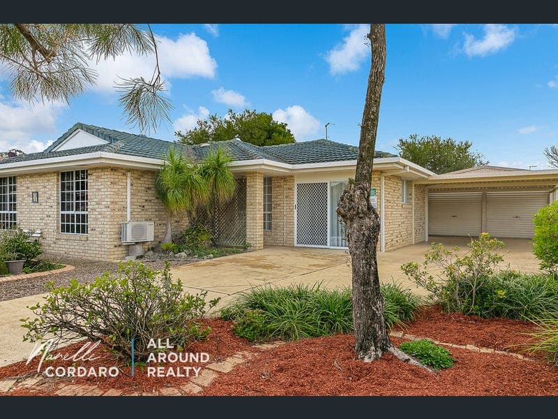 12 Whimbrel Court, Bellmere — photo 1 of 5