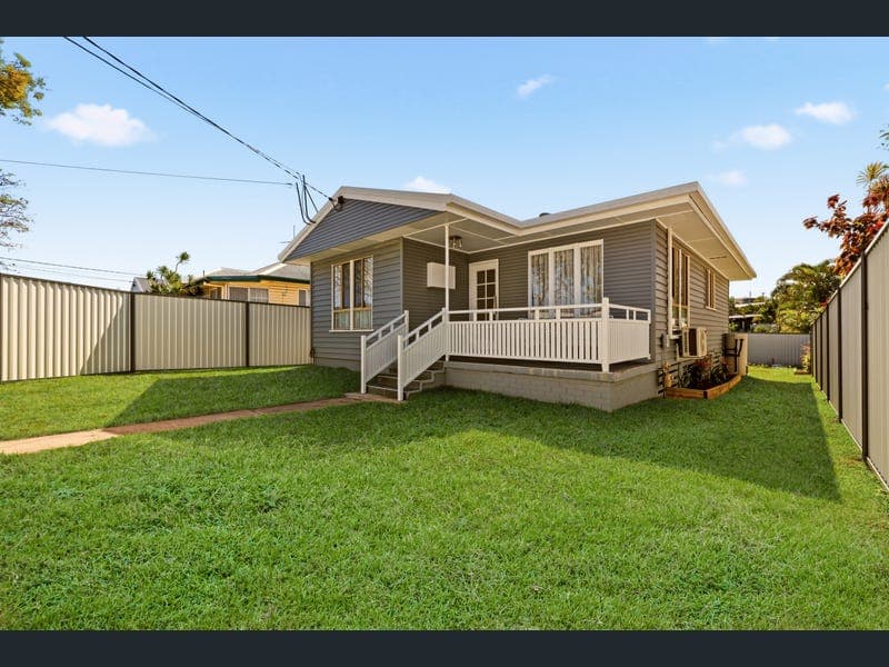 148 North Road, Brighton — photo 1 of 5