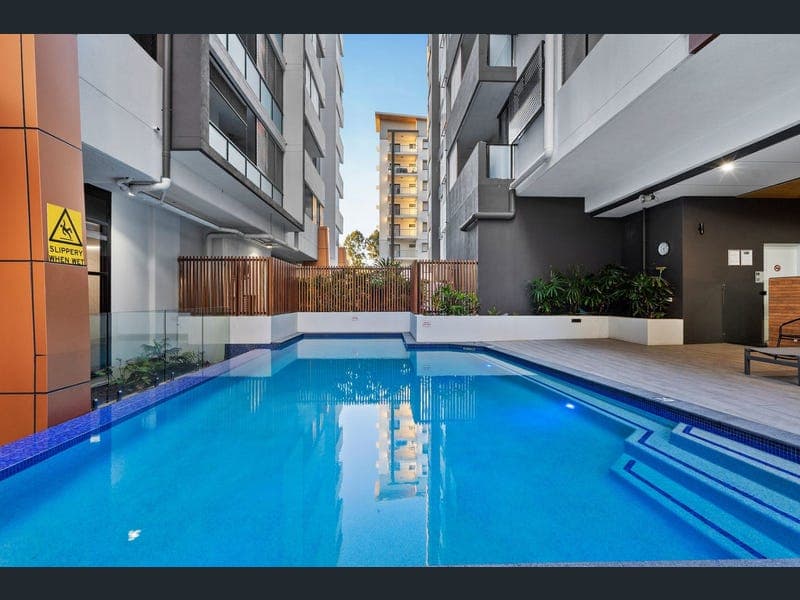 1107/91 Kittyhawk Drive, Chermside — photo 1 of 5