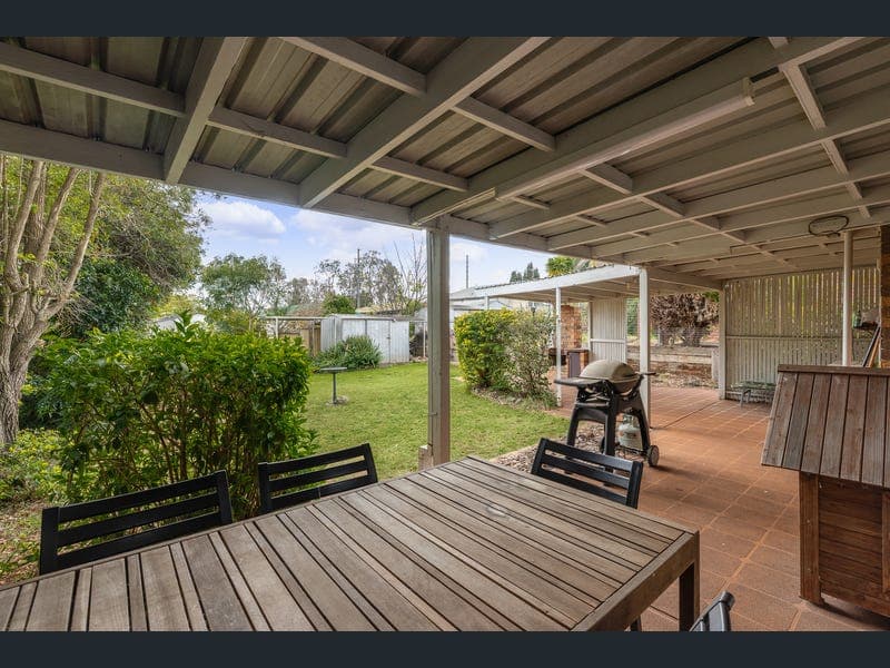20 Bruntnell Street, Kearneys Spring — photo 1 of 5