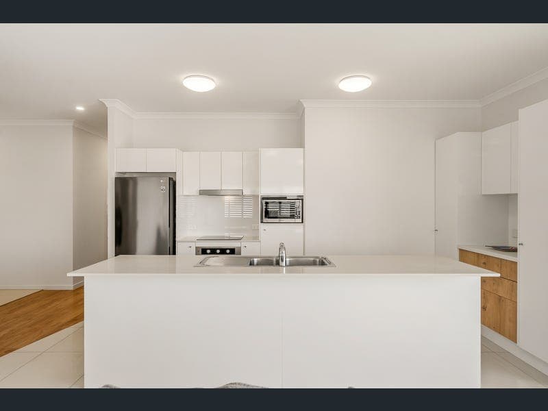 2804/19 Playfield Street, Chermside — photo 1 of 5