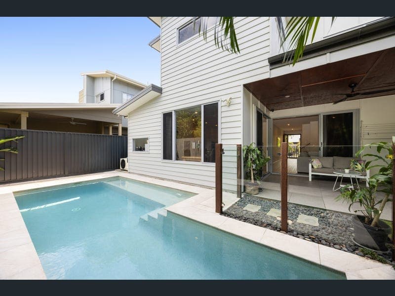 19 Bikini Court, Bokarina — photo 1 of 5