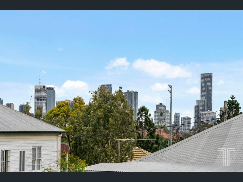 76 Milsom Street, Coorparoo — photo 1 of 5
