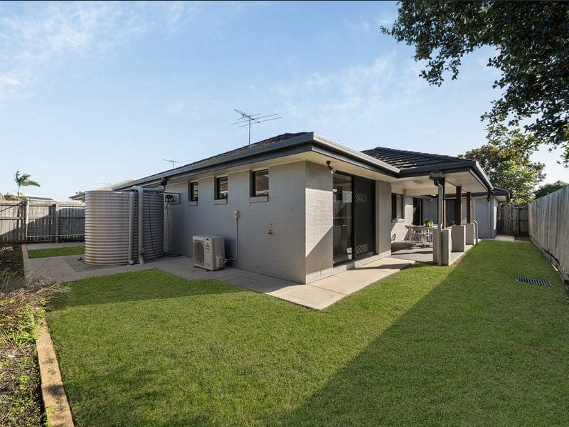 8 Barambah Circuit, Warner — photo 1 of 5