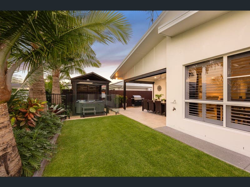 11 Honeyeater Place, Bli Bli — photo 1 of 5