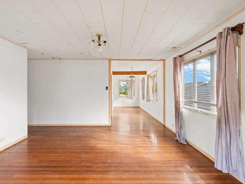 74 Milanion Crescent, Carindale — photo 1 of 5