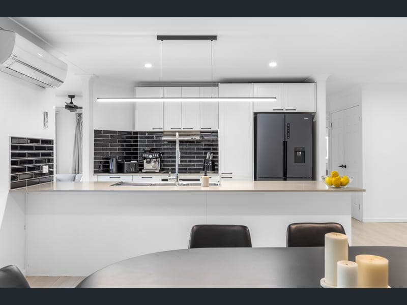 11 Clipperton Chase, Pacific Pines — photo 1 of 5
