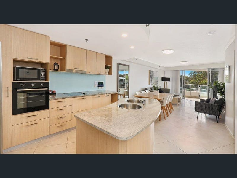 206/14 Aerodrome Road, Maroochydore — photo 1 of 5