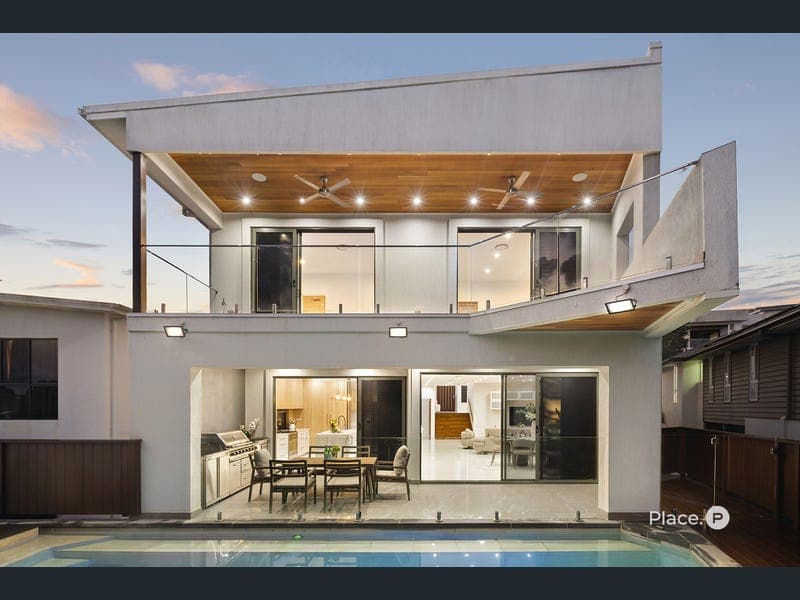 15 Birkenhead Place, Carindale — photo 1 of 5