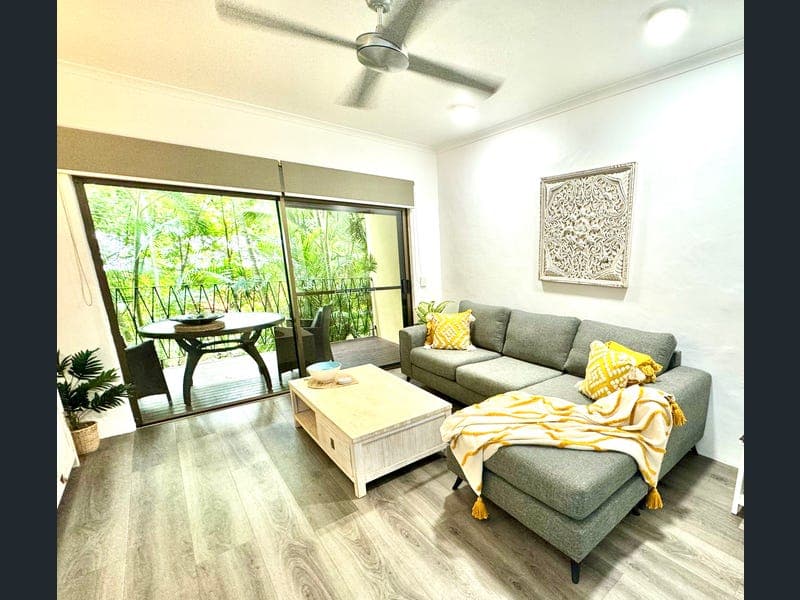 21/39-41 Macrossan Street, Port Douglas — photo 1 of 5
