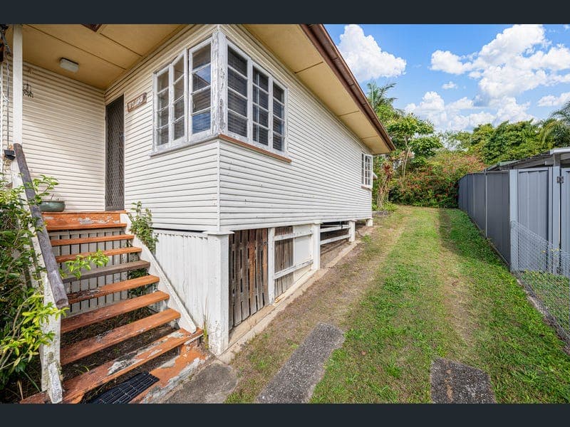 17 Fairmeadow Road, Nambour — photo 1 of 5