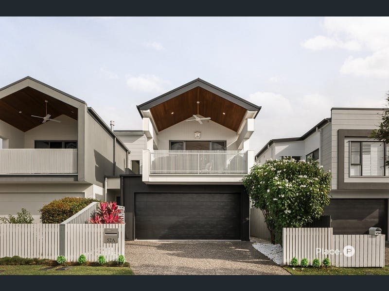 52A Dickenson Street, Carina — photo 1 of 5