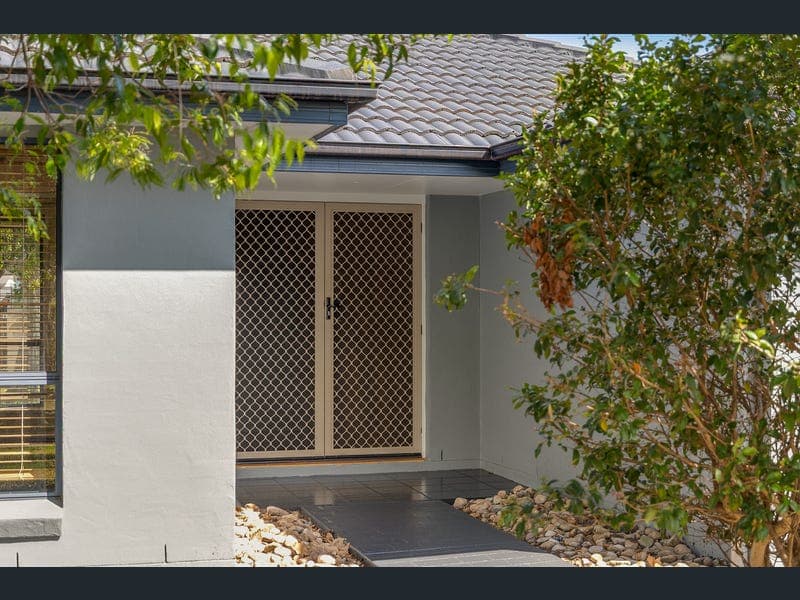 7 Currawong Drive, Highfields — photo 1 of 5