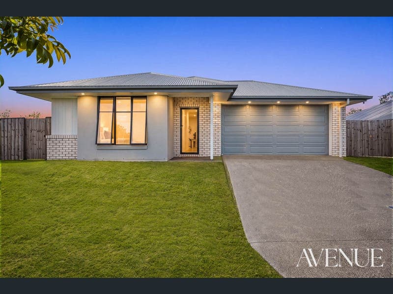 25 Sunset Circuit, Flagstone — photo 1 of 5