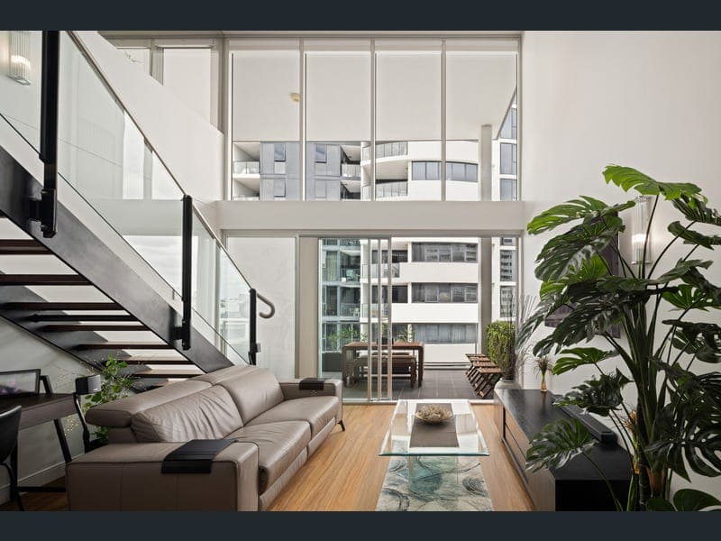 848/43 Hercules Street, Hamilton — photo 1 of 5