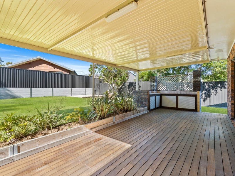 20 Cumberland Drive, Alexandra Hills — photo 1 of 5