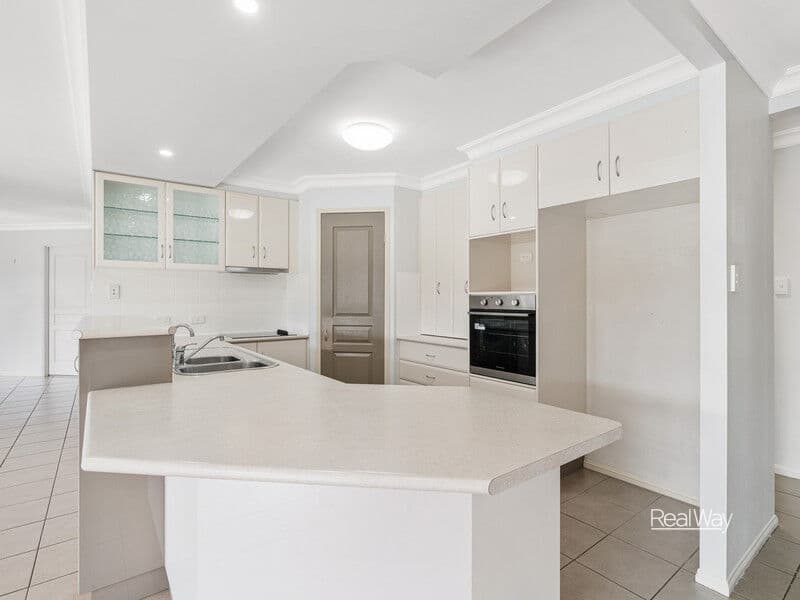 9 Barambah Street, Glenvale — photo 1 of 5