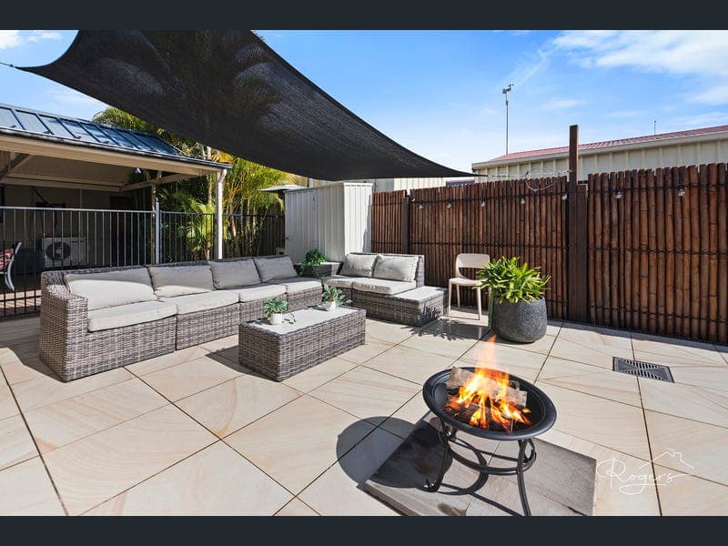 28 Saint Stephens Drive, Upper Coomera — photo 1 of 5