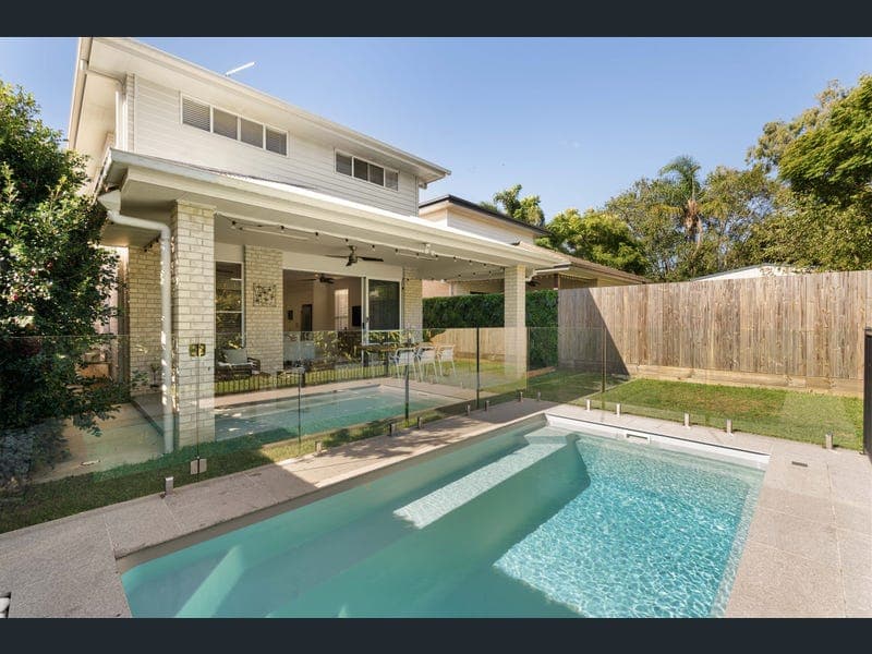 38 Saul Street, Brighton — photo 1 of 5