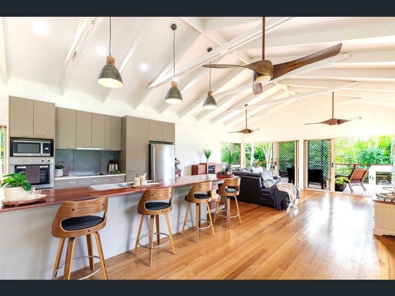 37-39 Reynolds Road, Oak Beach — photo 1 of 5
