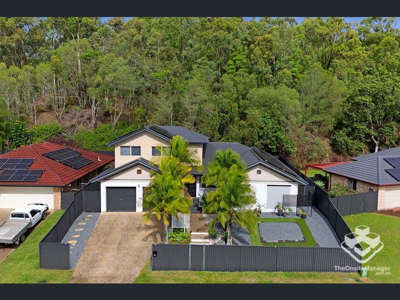 12 Winslow Court, Oxenford — photo 1 of 5