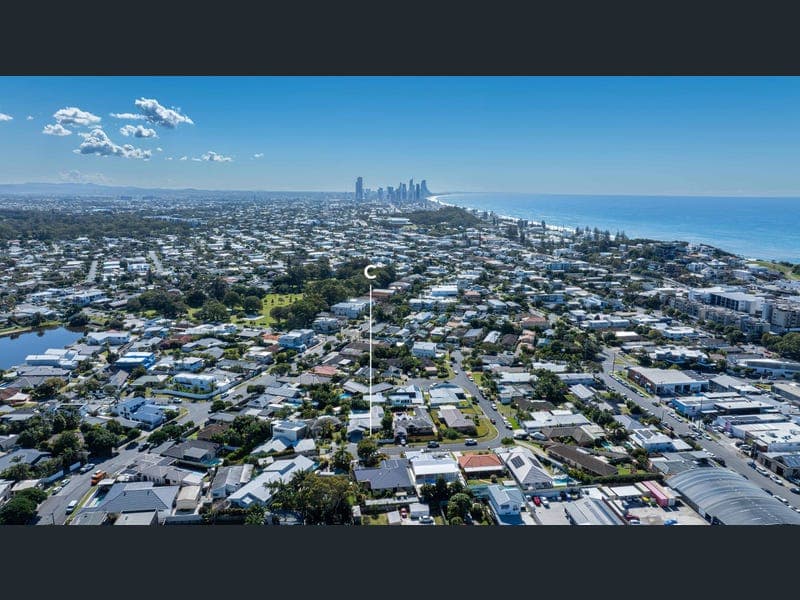 11 Babbler Court, Burleigh Waters — photo 1 of 5