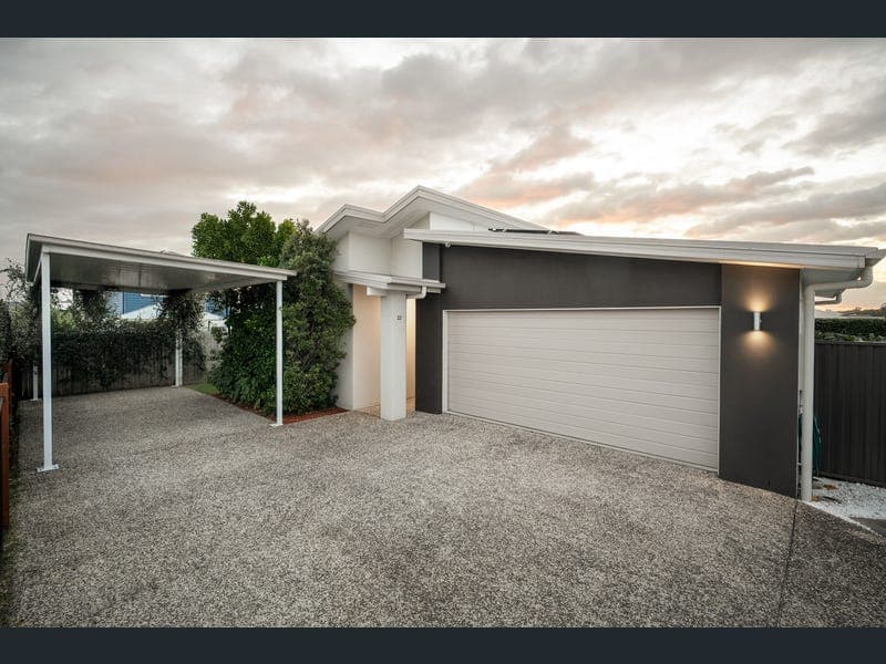 22 Sandpiper Street, Nudgee — photo 1 of 5