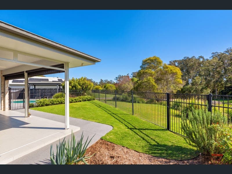 10 Perignon Circuit, Beachmere — photo 1 of 5