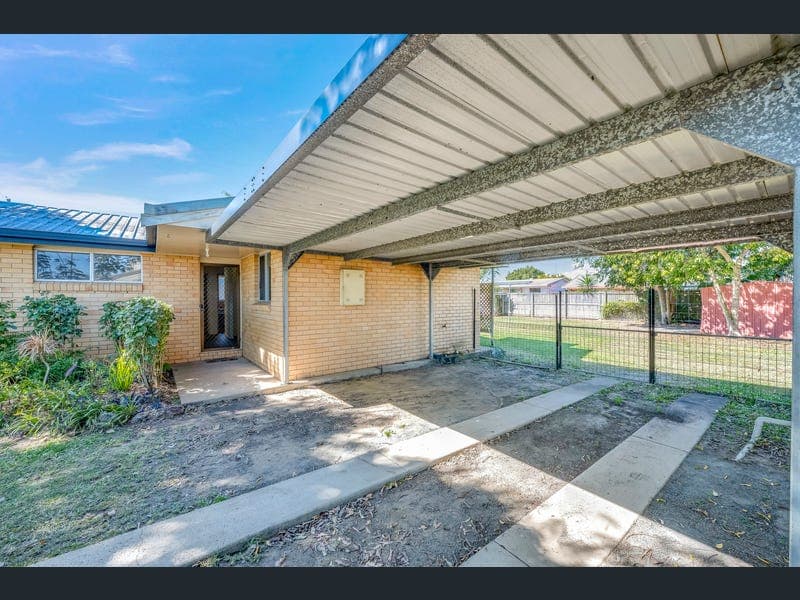 35 Thomas Thomsen Drive, Thabeban — photo 1 of 5