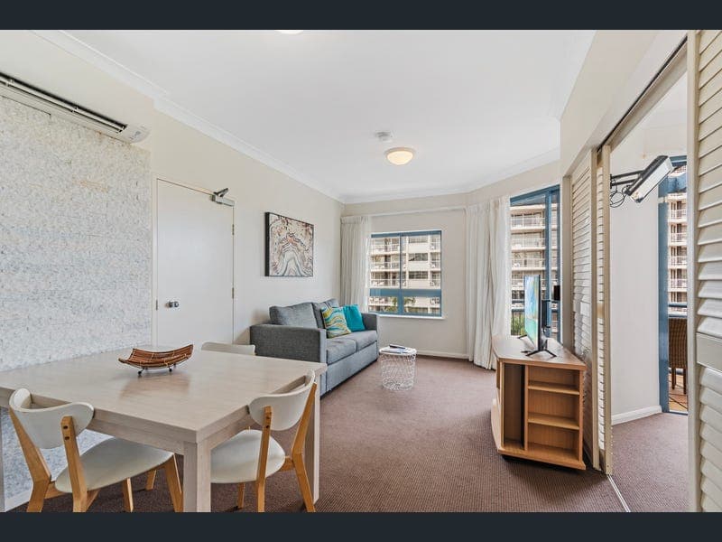 434/99 Griffith Street, Coolangatta — photo 1 of 5