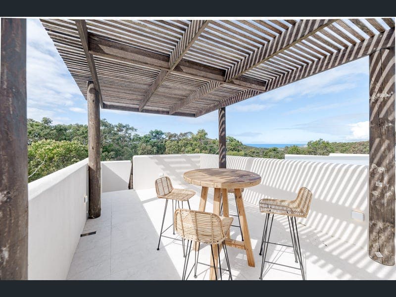 9 Coronet Street, Peregian Springs — photo 1 of 5