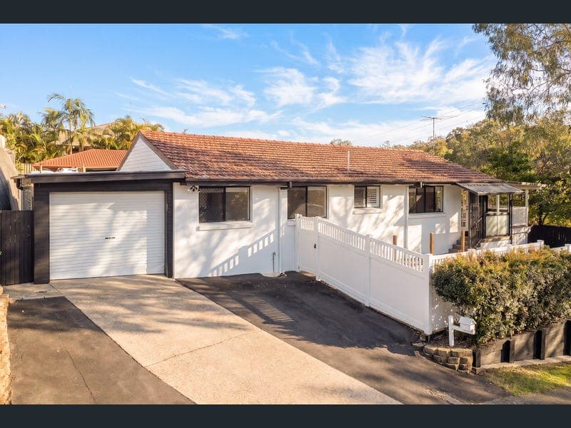 3 Norcombe Street, Carina — photo 1 of 5