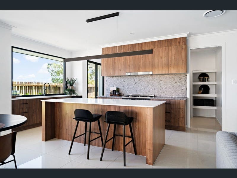 35 Foley Way, White Rock — photo 1 of 5