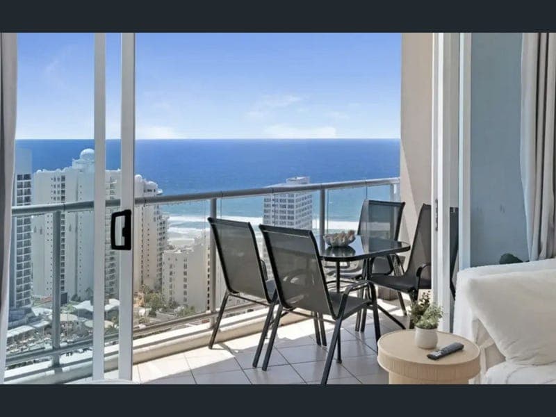 3273/23 Ferny Avenue, Surfers Paradise — photo 1 of 5