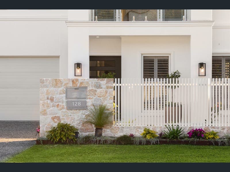 128 Balgownie Drive, Peregian Springs — photo 1 of 5