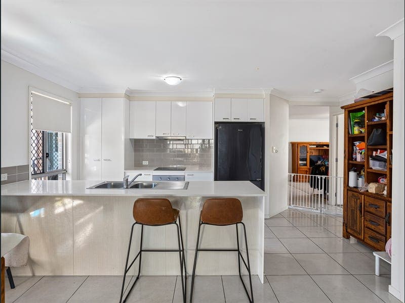 5 Birdwing Crescent, Flagstone — photo 1 of 5