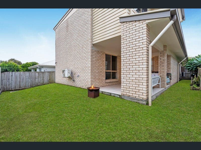 12 Altona Street, Pimpama — photo 1 of 5