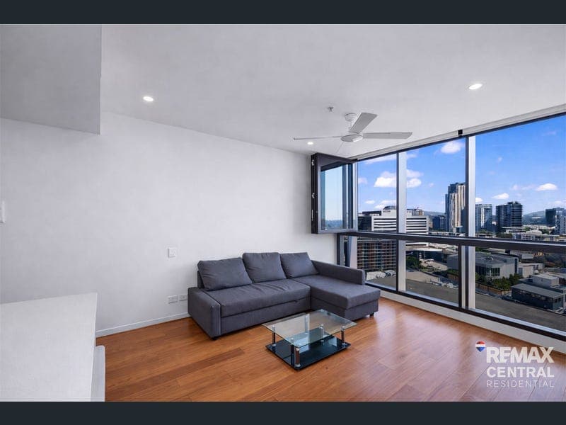 Level 15/1033 Ann Street, Newstead — photo 1 of 5