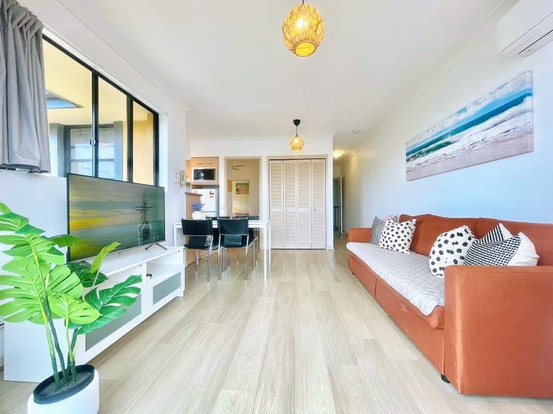 20/40-44 Ventura Road, Mermaid Beach — photo 1 of 5