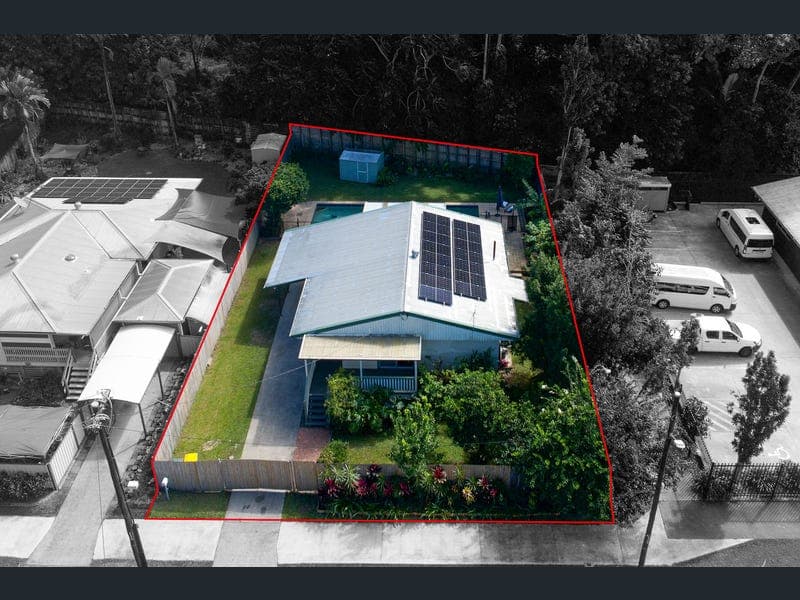 11 Moignard Street, Manoora — photo 1 of 5
