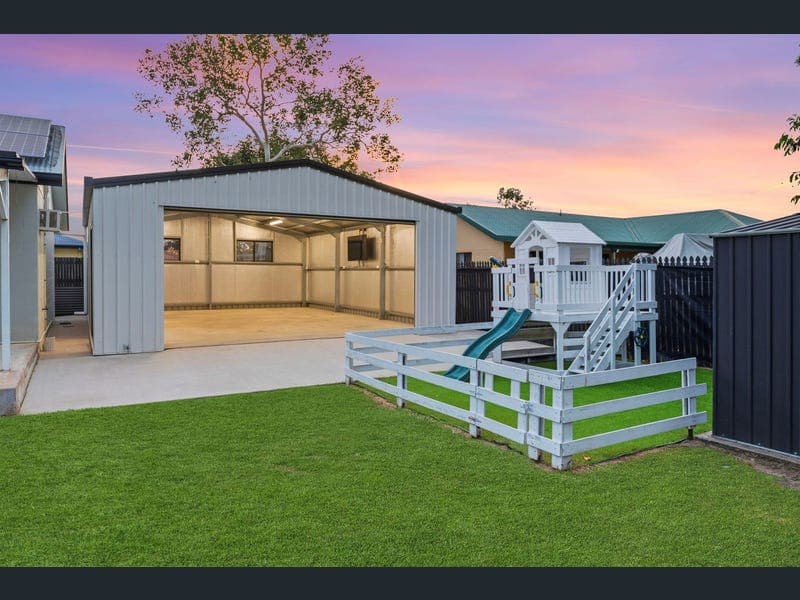 25 Janelle Street, Kelso — photo 1 of 5