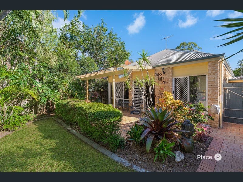 12 Grasstree Place, Forest Lake — photo 1 of 5
