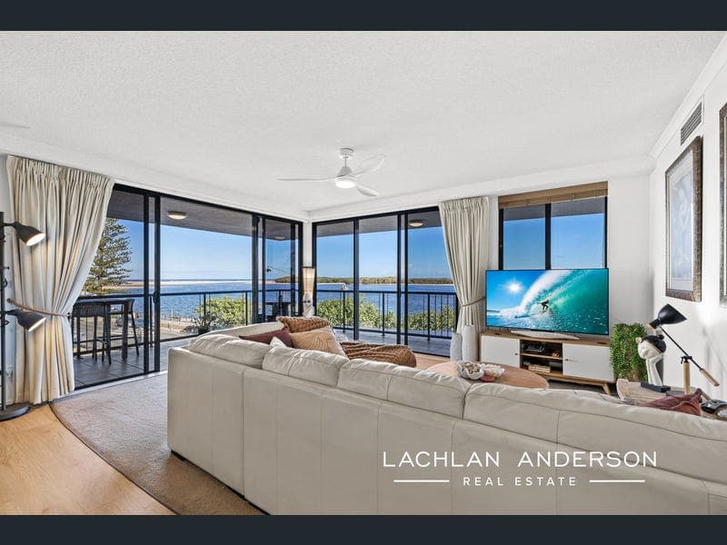 15/100 Bulcock Street, Caloundra — photo 1 of 5