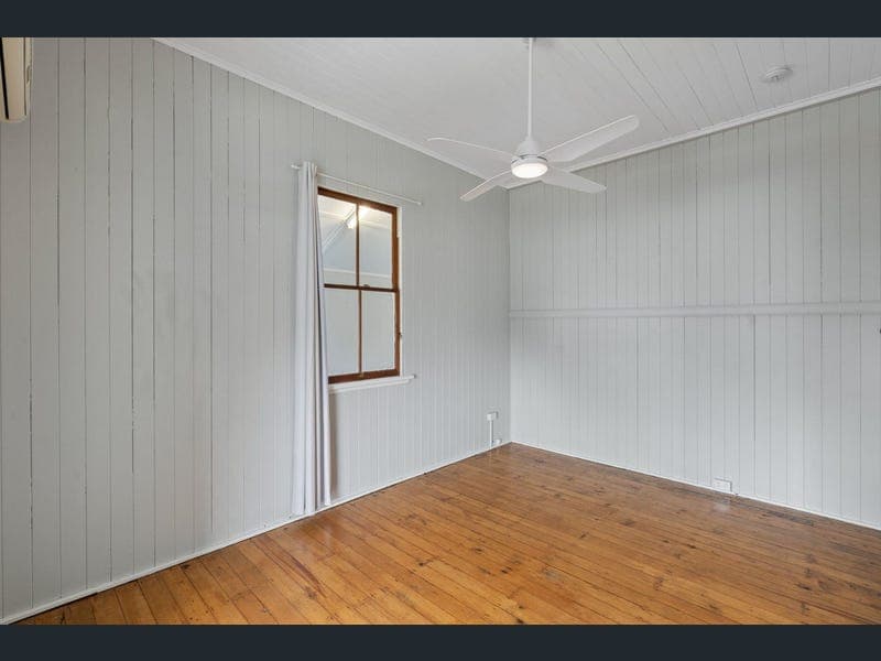 3 Newtown Street, East Ipswich — photo 1 of 5
