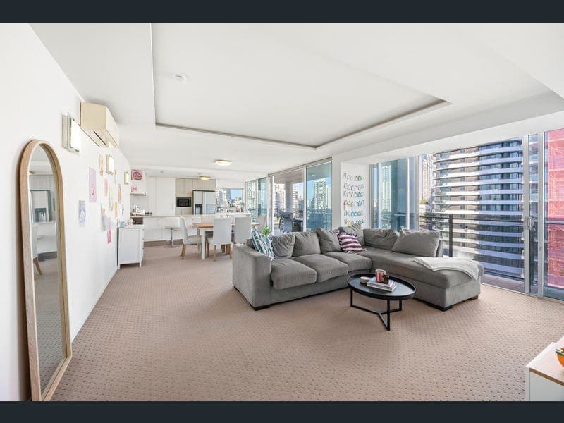 60/53 Darrambal Street, Surfers Paradise — photo 1 of 5
