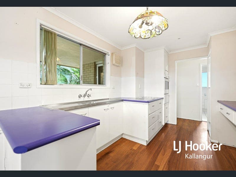12 The Crescent, Kallangur — photo 1 of 5